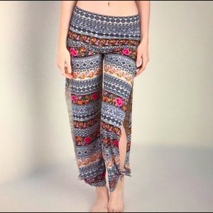 Onzie Pura Vida Wide Leg Flare Beach Yoga Pants Pant Floral Boho S M NEW
